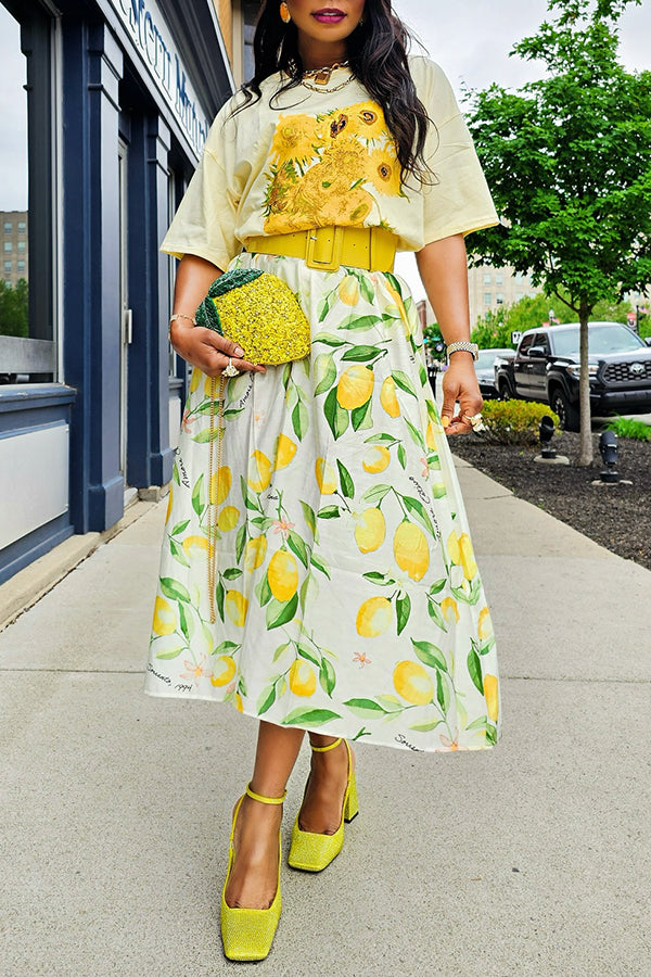 Fashionable Sunflower Print T-shirt & Lemon Print Skirt Set
