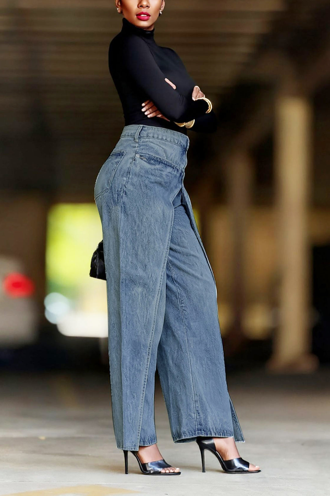 Fashionable Reversible Deconstructed Jeans*