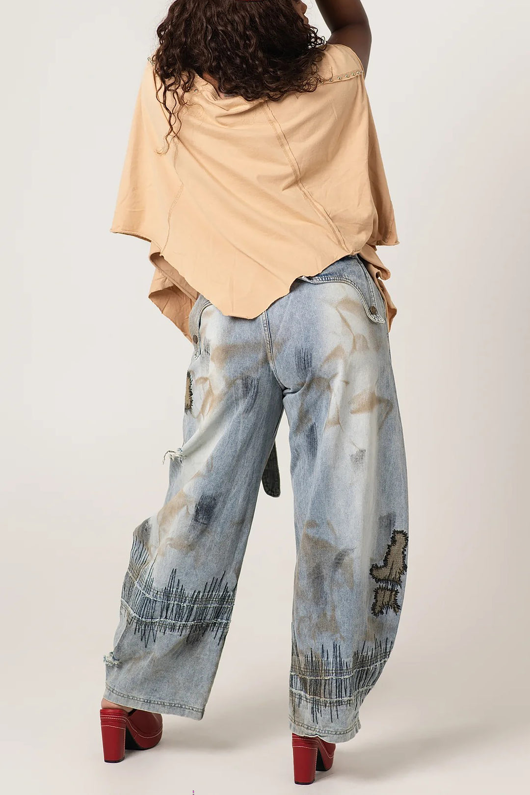 Fashion Random Stitch Embroidery Wide Leg Scimitar Jeans*